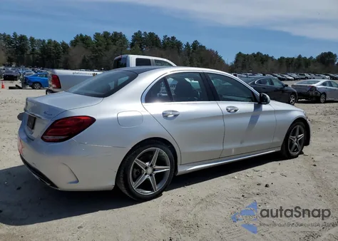 2015 Mercedes-Benz C 300 4Matic из США, поврежденный, VIN 55SWF4KB0FU014956